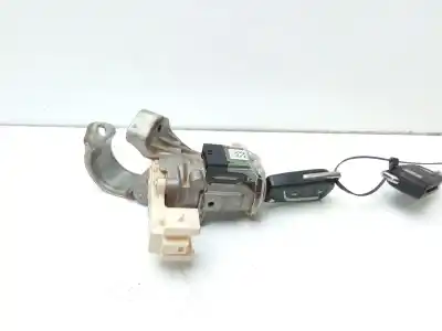 Second-hand car spare part ignition switch for toyota hilux (kun) 2.5 turbodiesel oem iam references 8445002040