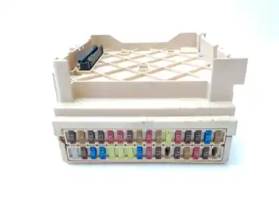Tweedehands auto-onderdeel relais/zekeringenkastje voor toyota rav 4 advance hybrid oem iam-referenties 8273042811
