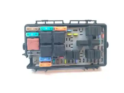 Peça sobressalente para automóvel em segunda mão caixa de fusíveis e relés por opel corsa d (s07) 1.3 cdti (l08 l68) referências oem iam 13217394  
