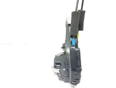 Second-hand car spare part front right door lock for lexus rx 400h oem iam references 6903048070  