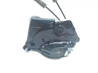 Peça sobressalente para automóvel em segunda mão fechadura da porta dianteira direita por toyota yaris active referências oem iam 69030k0040