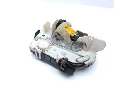 Second-hand car spare part front right door lock for dodge caliber se oem iam references 4589416aa  