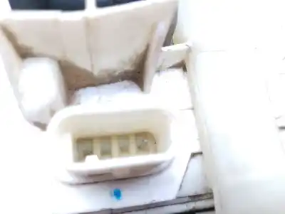 Second-hand car spare part rear right door lock for dodge caliber se oem iam references 4589414aa  