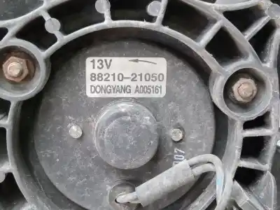 Автозапчастина б/у електричний вентилятор кондиционера для ssangyong rodius 2.7 turbodiesel cat посилання на oem iam 8821021050  