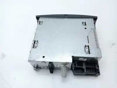Second-hand car spare part audio system / radio cd for renault clio iii (br0/1, cr0/1) 1.2 16v (br02 br0j br11 cr02 cr0j cr11) oem iam references 8200607915  