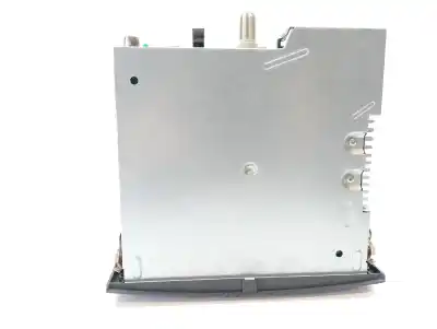 Second-hand car spare part audio system / radio cd for renault clio iii (br0/1, cr0/1) 1.2 16v (br02 br0j br11 cr02 cr0j cr11) oem iam references 8200607915  