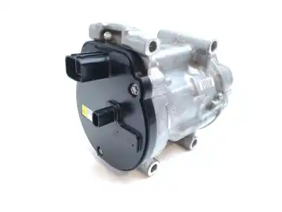 Автозапчастина б/у компресор кондиционера для TOYOTA YARIS (_P13_) 1.5 Hybrid (NHP130_) Посилання на OEM IAM 0424000741  03F32574