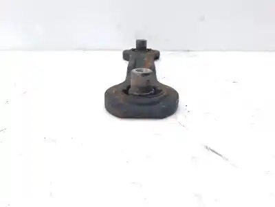 Second-hand car spare part gearbox support for mercedes-benz clase c (w204) berlina 2.2 cdi cat oem iam references a2043500172  
