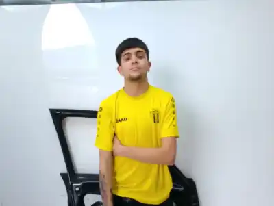 Pezzo di ricambio per auto di seconda mano porta anteriore sinistra per citroen c4 picasso avatar riferimenti oem iam 9002x7  