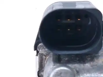 Автозапчасти б/у бабочка коробка за audi a4 cabrio (8h) 1.8 20v turbo ссылки oem iam 6b133062m  