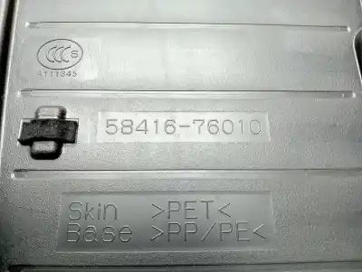 Автозапчастина б/у задній лоток для lexus ct 200h посилання на oem iam 5841676010c1  5841676010