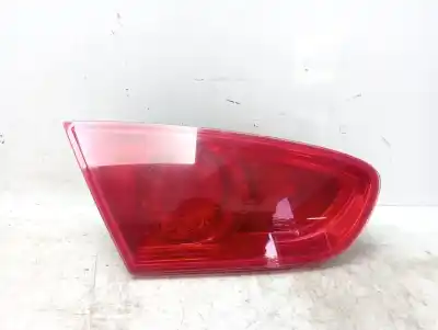 Peça sobressalente para automóvel em segunda mão farolim interior traseiro esquerdo por seat leon (1p1) 1.6 tdi referências oem iam 1p0945107d