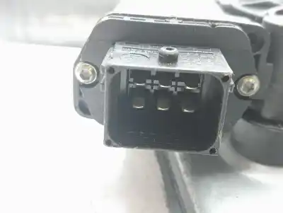 Second-hand car spare part passenger side right window regulator for opel corsa d (s07) 1.3 cdti (l08 l68) oem iam references 140311  d300400