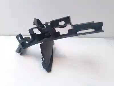 Peça sobressalente para automóvel em segunda mão moldagem por toyota corolla (e21) sedan 1.8 16v hybrid referências oem iam 5267502010