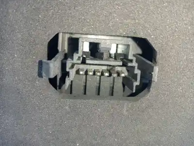 Second-hand car spare part right side light for dacia logan ambiance oem iam references 6001548136  