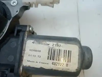 Second-hand car spare part passenger side right window regulator for nissan navara pick-up (d40m) double cab xe 4x4 oem iam references 807004x01a  40122b