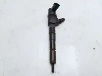 Second-hand car spare part injector for opel insignia a sedán (g09) 2.0 cdti (69) oem iam references 55566050