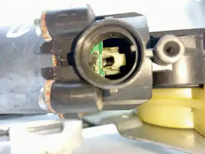 Peça sobressalente para automóvel em segunda mão elevador de vidros dianteiro direito por renault kangoo dynamique acción especial referências oem iam 807207012r  