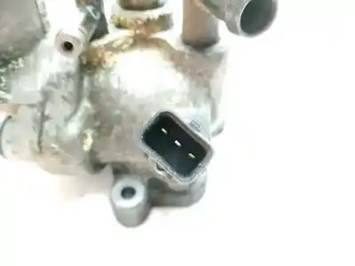 Second-hand car spare part thermostat for kia cee´d active oem iam references 256102a601  
