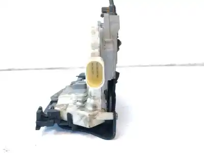 Peça sobressalente para automóvel em segunda mão fechadura da porta dianteira direita por audi a4 avant (b5) 1.9 tdi quattro referências oem iam 4d1837016d  