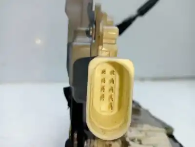 Peça sobressalente para automóvel em segunda mão fechadura da porta dianteira esquerda por audi a4 avant (b5) 1.9 tdi quattro referências oem iam 8d1837015f  