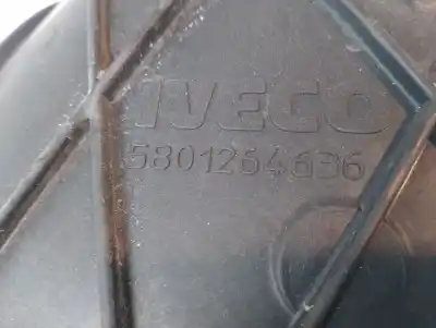 Автозапчастина б/у передні молдинги для iveco daily combi 2.3 diesel посилання на oem iam 5801264636  