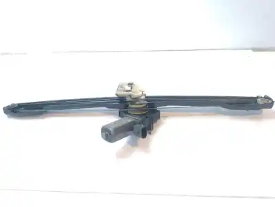 Recambio de automóvil de segunda mano de ELEVALUNAS DELANTERO IZQUIERDO para IVECO DAILY COMBI  referencias OEM IAM 5801901053  