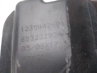 Second-hand car spare part air filter for jeep compass 2.0 crd cat oem iam references 68323202aa  