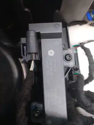 Peça sobressalente para automóvel em segunda mão apoio de braço consola central por jeep compass 2.0 crd cat referências oem iam 6gn88dx9ad  