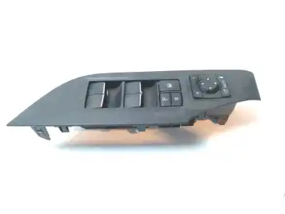İkinci el araba yedek parçası SOL ÖN PENCERE ANAHTARI için TOYOTA RAV4  OEM IAM referansları 8404042030  