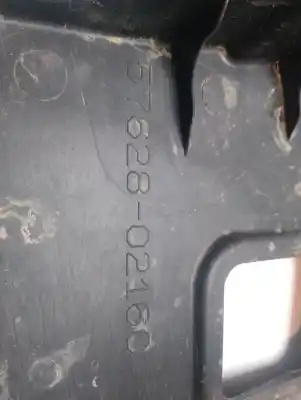 Peça sobressalente para automóvel em segunda mão moldagem por toyota corolla (e21) hybrid advance referências oem iam 5762802160  