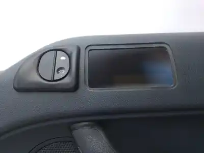 Peça sobressalente para automóvel em segunda mão forra / revestimento da porta dianteira direita por ford transit connect (tc7) furgón (2006->) referências oem iam 5228657  4t16v23942