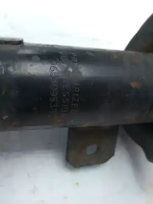 Second-hand car spare part front right shock absorber for citroen c3 1.4 oem iam references 5202gx  9653095380