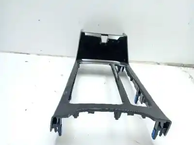 Peça sobressalente para automóvel em segunda mão moldagem por kia ceed business referências oem iam 84699j7000  