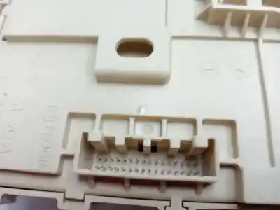 Peça sobressalente para automóvel em segunda mão caixa de fusíveis e relés por kia ceed business referências oem iam 91951j7900  