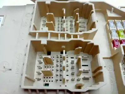 Peça sobressalente para automóvel em segunda mão caixa de fusíveis e relés por kia ceed business referências oem iam 91951j7900  