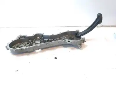 Peça sobressalente para automóvel em segunda mão tampa de distribuição por opel combo tour 1.3 cdti 16v referências oem iam 646076  37004600