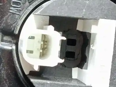 Автозапчастина б/у лівий ход ліхар для toyota yaris (_p13_) 1.5 hybrid (nhp130_) посилання на oem iam 815600de20  