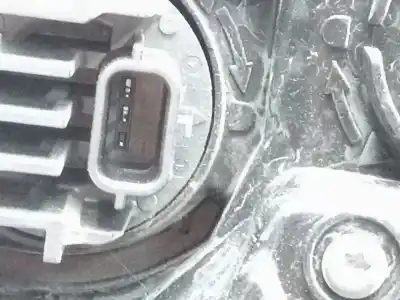 Автозапчастина б/у лівий ход ліхар для toyota yaris (_p13_) 1.5 hybrid (nhp130_) посилання на oem iam 815600de20  