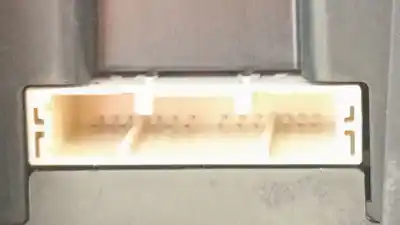 Peça sobressalente para automóvel em segunda mão quadrante por toyota yaris active referências oem iam 831080d010  