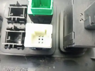 Pezzo di ricambio per auto di seconda mano controllo specchio per citroen c-elysee (dd_) 1.2 vti 82 riferimenti oem iam 96673722zd  