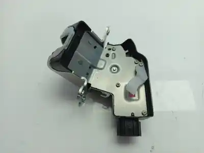 Автозапчастина б/у замок багажника / ворот для toyota c-hr hybrid active посилання на oem iam 69350f4010  