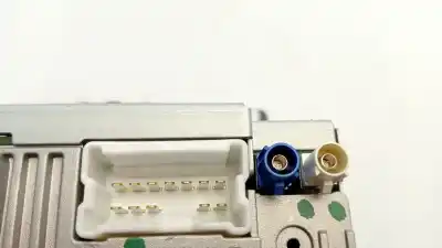 Second-hand car spare part multifunction display for dacia duster ambiance 4x2 oem iam references 281153136r  