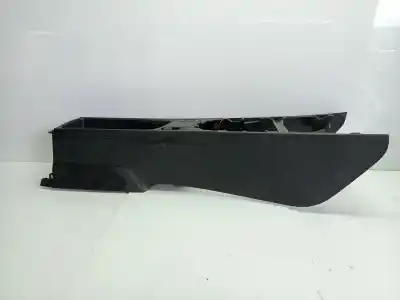 Автозапчастина б/у центральний подлокник для toyota yaris (_p13_) 1.5 hybrid (nhp130_) посилання на oem iam 58805k0040 588050d350 / 116741a0 