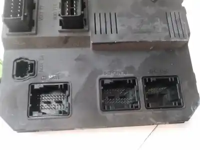 Pezzo di ricambio per auto di seconda mano scatola relè/fusibili per peugeot 206 fastback (2a/c) 1.6 16v riferimenti oem iam 1650882680 9645747480 