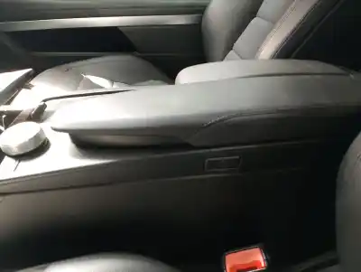 Recambio de automóvil de segunda mano de Apoyabrazos Central para MERCEDES-BENZ CLASE E COUPÉ (C207) E 350 CDI (207.322) referencias OEM IAM A2126800298  