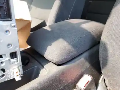 İkinci el araba yedek parçası Orta Koltuk için AUDI A5 SPORTBACK (8TA) 2.0 TDI OEM IAM referansları 8K0864981D  