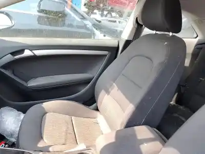 İkinci el araba yedek parçası Sag ön Koltuk için AUDI A5 SPORTBACK (8TA) 2.0 TDI OEM IAM referansları 8T0881106F  