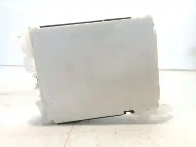 Second-hand car spare part fuse box unit for toyota aygo x (_b7_) 1.0 vvt-i (kgb70) oem iam references 892200h060 / 8273070021  