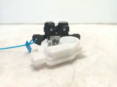 Автозапчастина б/у замок багажника / ворот для toyota aygo x (_b7_) 1.0 vvt-i (kgb70) посилання на oem iam 6935002090  